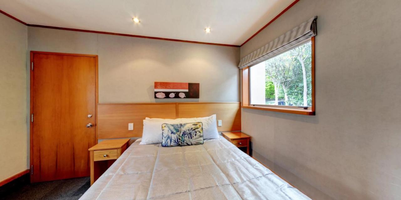 Distinction Te Anau Hotel&Villas Extérieur photo